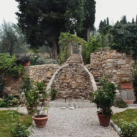 A Rosa Apartment *