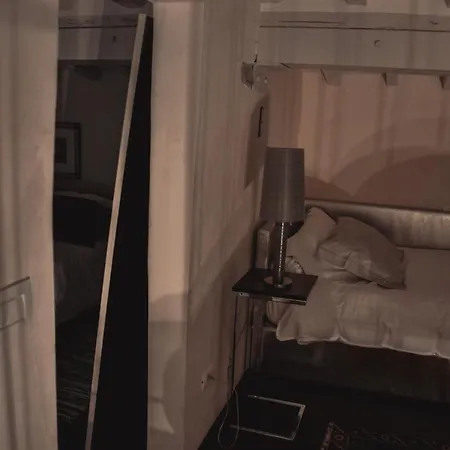 A Rosa Apartment *